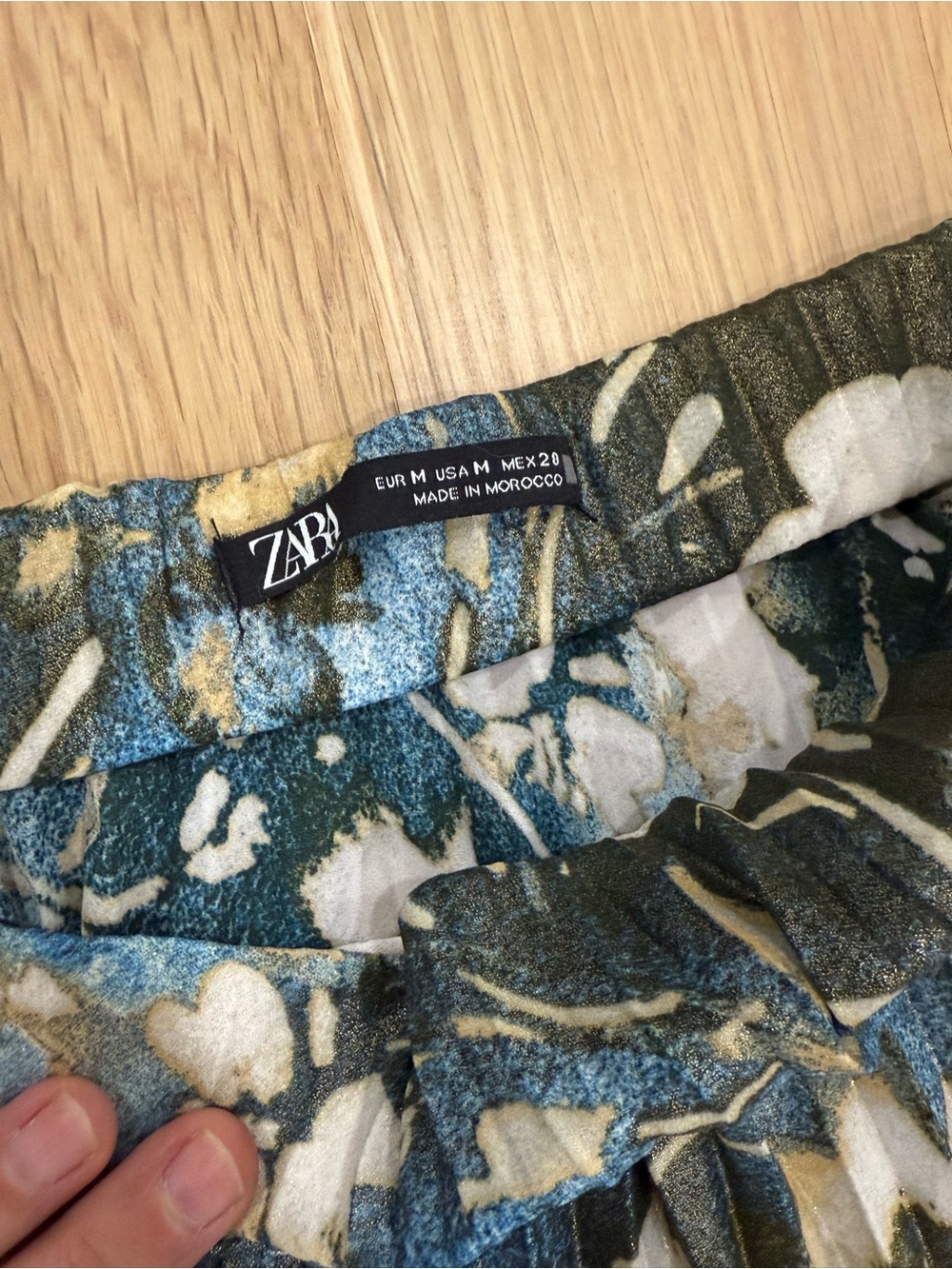 Zara Medium Pleated Floral Maxi Skirt - Blue White - Picture 3 of 3